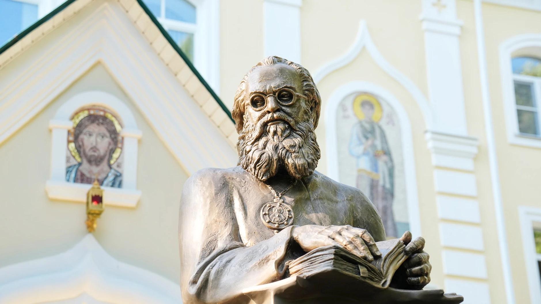 Учитель в медицине: поздравляем с Днём учителя! 